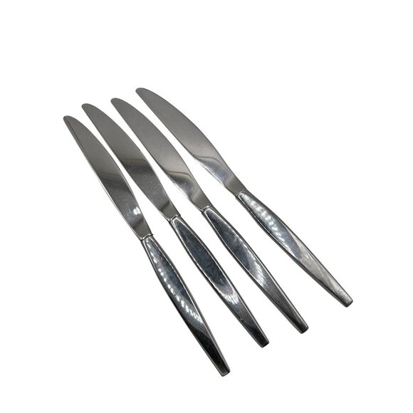 Oneida Satinique Betty Crocker Stainless Steel Knives Set Of 4 Discontinued 1990 - Picture 1 of 3